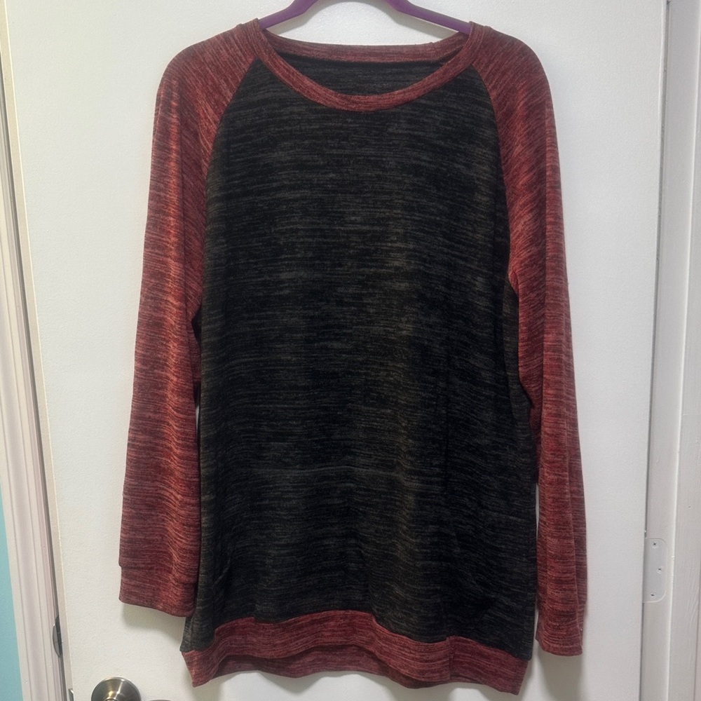 Women’s long sleeve shirt size XXL